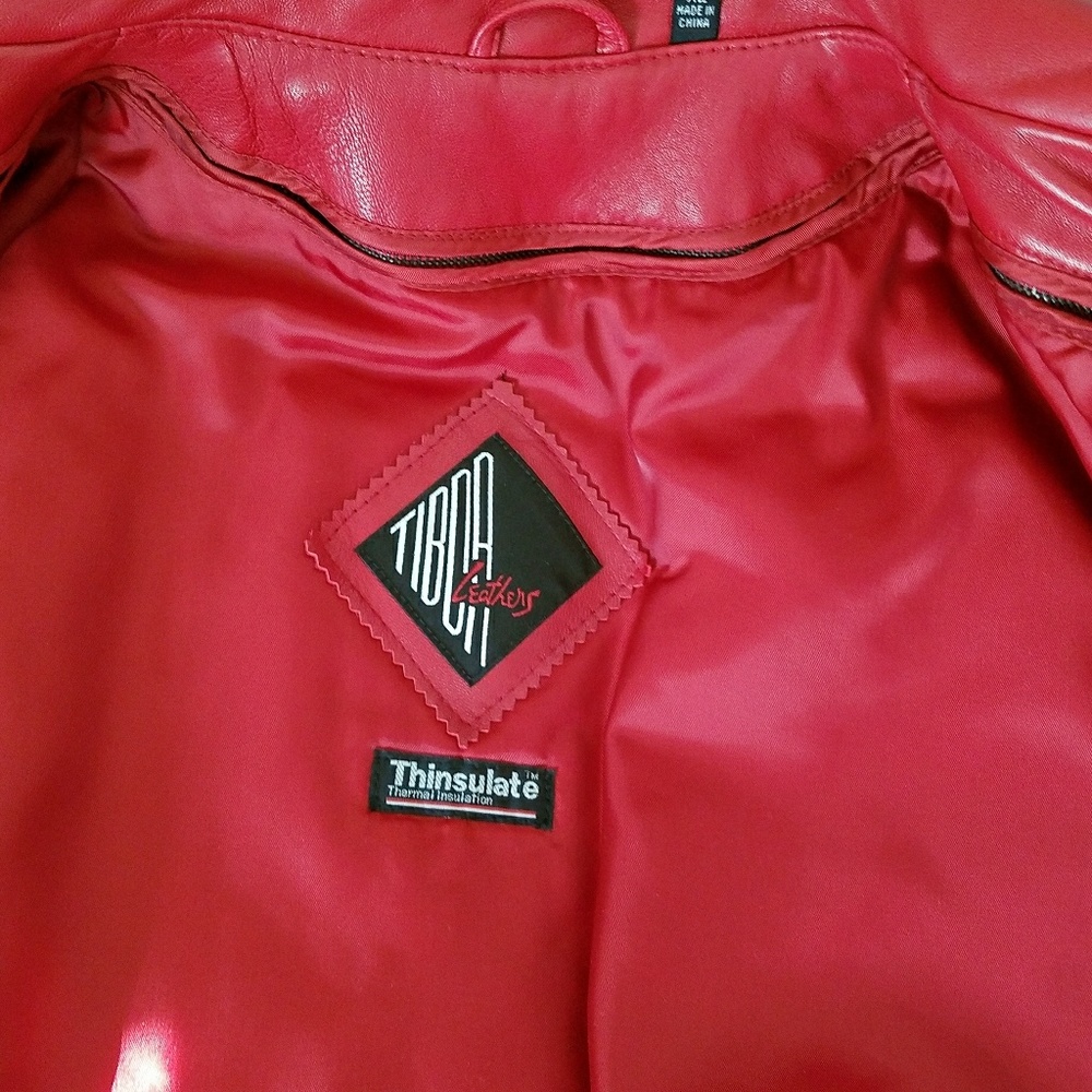NEW: Tibor Ladies Red Leather Coat - Picture 7 of 7